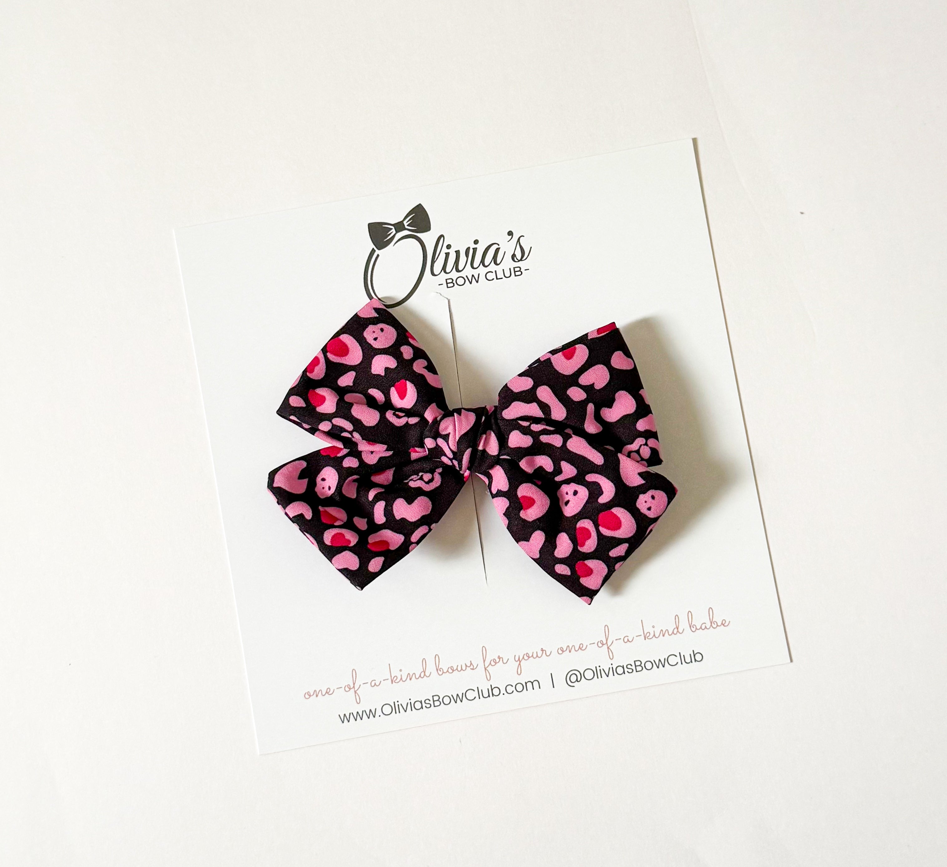 The Feature Olivia Bow